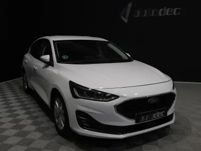 Begagnad Ford Focus Active X 120 HK (88 kW) 2022 Vit Sedan