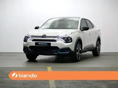 Usado Citroën e-C4 Shine 114 kW (156 CV) 2023 Blanco Berlina