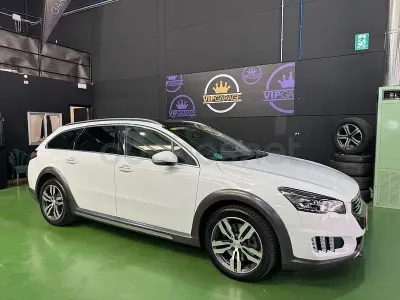 Usado Peugeot 508 RXH 180 CV (132 kW) 2016 Blanco Familiar