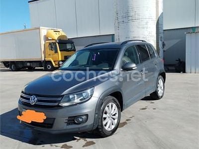 Usado VW Tiguan 110 CV (80 kW) 2013 Gris / plata SUV