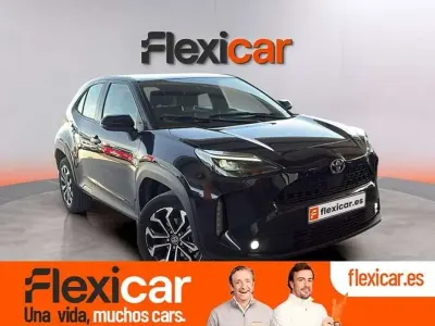 Usado Toyota Yaris Cross Active 116 CV (85 kW) 2023 Negro SUV