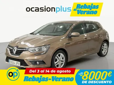 Usado Renault Mégane III Intens 132 CV (97 kW) 2016 Marrón Berlina