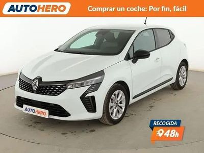Używany Renault Clio V 91 KM (66 kW) 2025 Biały Sedan/Limuzyna