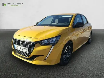 Usado Peugeot 208 Active 100 CV (73 kW) 2023 Amarillo Utilitario