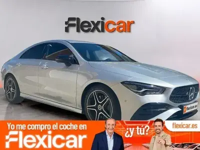 Usado Mercedes CLA200 163 CV (119 kW) 2024 Gris Berlina