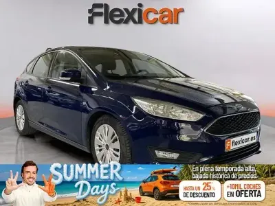 Usado Ford Focus Active 120 CV (88 kW) 2021 Azul Berlina