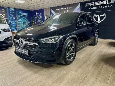 Usado Mercedes GLA200 163 CV (119 kW) 2020 Negro SUV