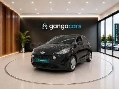 Usado Hyundai i10 67 CV (49 kW) 2022 Negro Utilitario