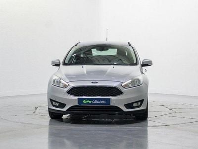 Gris / plata Usado 2016 Ford Focus Trend+ Berlina | 9990 € (Precio justo)
