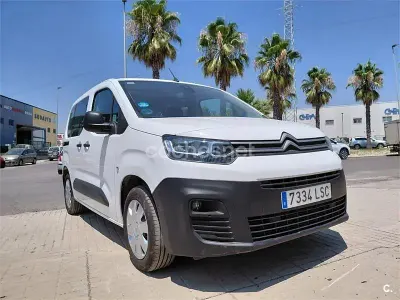 Usado Citroën Berlingo Live 102 CV (75 kW) 2021 Blanco Monovolumen