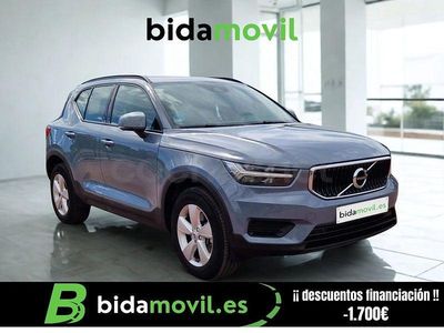 Usado Volvo XC40 Momentum 129 CV (94 kW) 2021 Gris / plata SUV