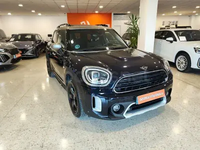 Usado Mini Cooper Countryman 136 HP (100 kW) 2022 Preto SUV