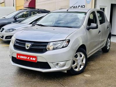 Usado Dacia Sandero Ambiance 75 CV (55 kW) 2015 Utilitario