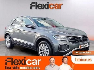 Usado VW T-Roc Life 150 CV (110 kW) 2023 Gris SUV