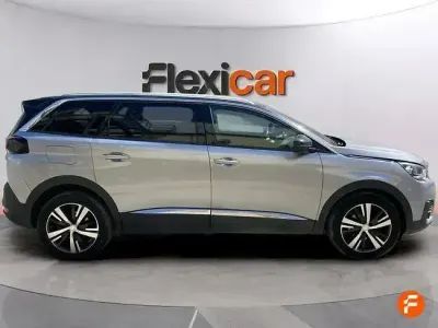 Usado Peugeot 5008 Active 130 HP (95 kW) 2020 Cinzento SUV