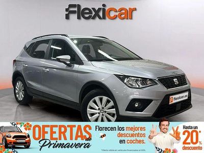 Usado Seat Arona Style Plus 110 CV (80 kW) 2021 Gris SUV