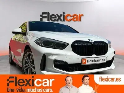 Begagnad BMW 118 150 HK (110 kW) 2020 Vit Halvkombi