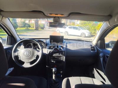 Blanco Usado 2005 Renault Mégane II Authentique Berlina | 3000 € (Un poco caro)