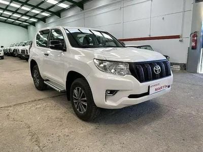 Używany Toyota Land Cruiser 177 KM (130 kW) 2020 Biały SUV