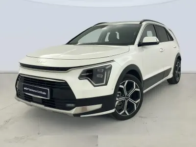 Usado Kia Niro 129 HP (94 kW) 2025 Branco SUV