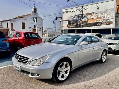 Usado Mercedes CLS500 306 CV (225 kW) 2006 Gris / plata Berlina