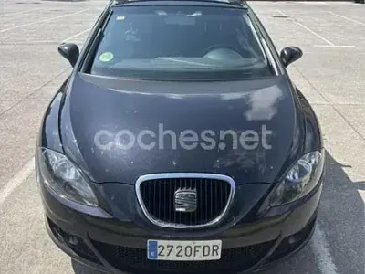 Usado Seat Leon Sport 140 CV (102 kW) 2006 Negro Utilitario