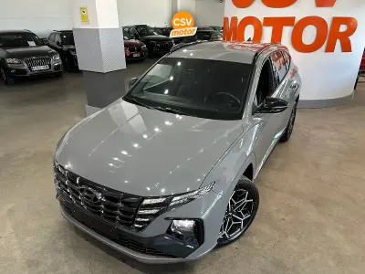Usado Hyundai Tucson 230 CV (169 kW) 2024 Gris / plata SUV