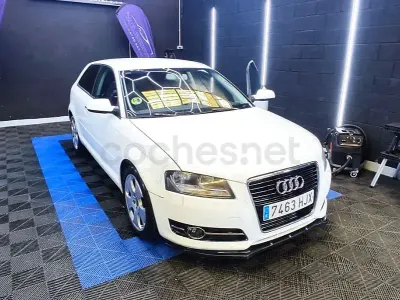 Usado Audi A3 Attraction 105 CV (77 kW) 2012 Blanco Utilitario