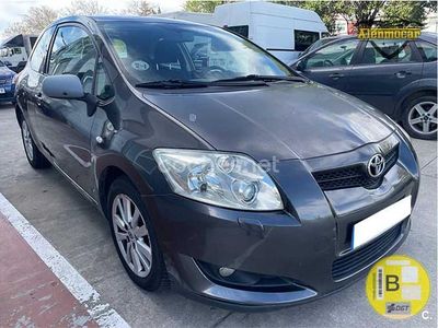 Usado Toyota Auris Sol 126 CV (92 kW) 2007 Gris / plata Utilitario