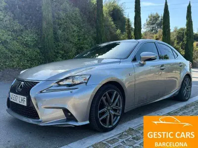 Usado Lexus IS300h