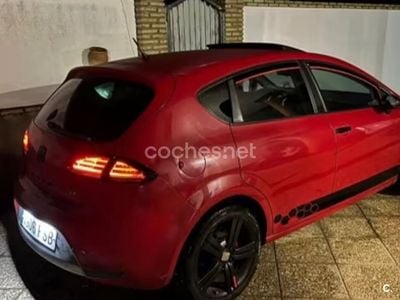Usado Seat Leon FR 170 CV (125 kW) 2007 Rojo Utilitario