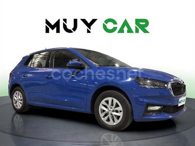 Azul Usado 2024 Skoda Fabia Essence Utilitario | 15.490 € (Precio justo)