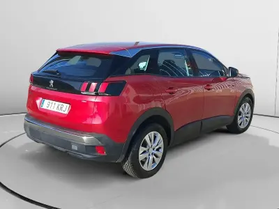 Usado Peugeot 3008 Active 131 CV (96 kW) 2018 Rojo SUV