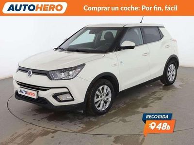 Blanco Usado 2019 Ssangyong (KGM) Tivoli Limited SUV | 13.599 € (Un poco caro)