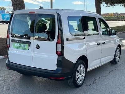Begagnad VW Caddy 102 HK (75 kW) 2021 Vit Minibuss