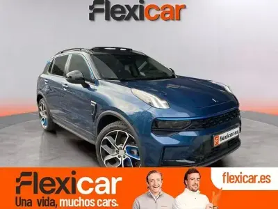 Begagnad Lynk & Co 01 261 HK (191 kW) 2022 Blå SUV