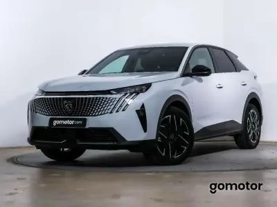 Usado Peugeot 3008 Allure 136 CV (100 kW) 2024 Blanco SUV