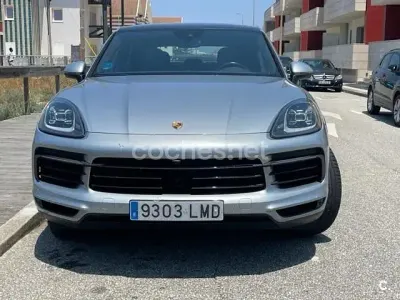 Usado Porsche Cayenne E-Hybrid Coupe 462 CV (339 kW) 2021 Gris / plata SUV