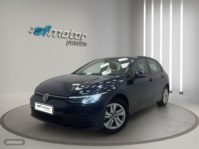 Usado VW Golf VIII 115 CV (84 kW) 2021 Azul Berlina