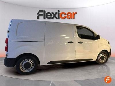 Usado Toyota Proace Plus 120 CV (88 kW) 2023 Blanco Monovolumen