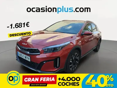 Usado Kia XCeed 100 CV (73 kW) 2025 Rojo SUV