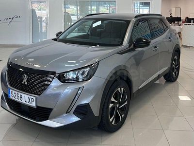 Usado Peugeot 2008 Allure 100 CV (73 kW) 2022 Gris / plata SUV