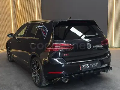 Usado VW Golf VII GTI 290 CV (213 kW) 2019 Negro Berlina