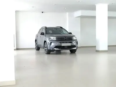 Begagnad Citroën C5 Aircross Shine 225 HK (165 kW) 2023 Grå SUV