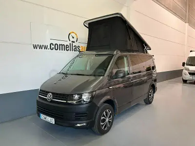 Usado VW Caravelle 102 CV (75 kW) 2018 Gris / plata Van