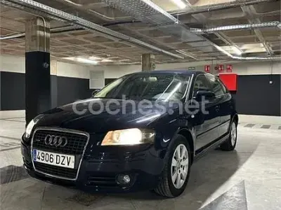Usado Audi A3 Ambiente 140 CV (102 kW) 2006 Azul Utilitario