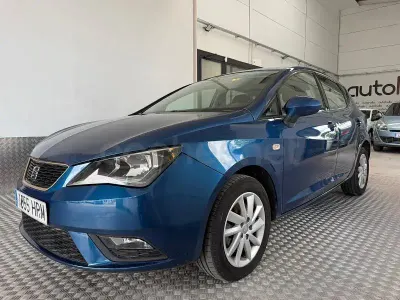 Usado Seat Ibiza I-Tech 105 CV (77 kW) 2013 Azul Berlina