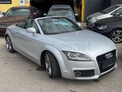 Usado Audi TT Roadster 211 CV (155 kW) 2011 Gris / plata Descapotable