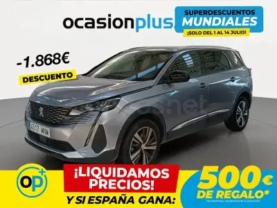 Usado Peugeot 5008 Allure 130 CV (95 kW) 2024 Gris SUV
