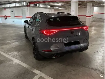 Usado Cupra Formentor 204 CV (150 kW) 2023 Gris / plata SUV